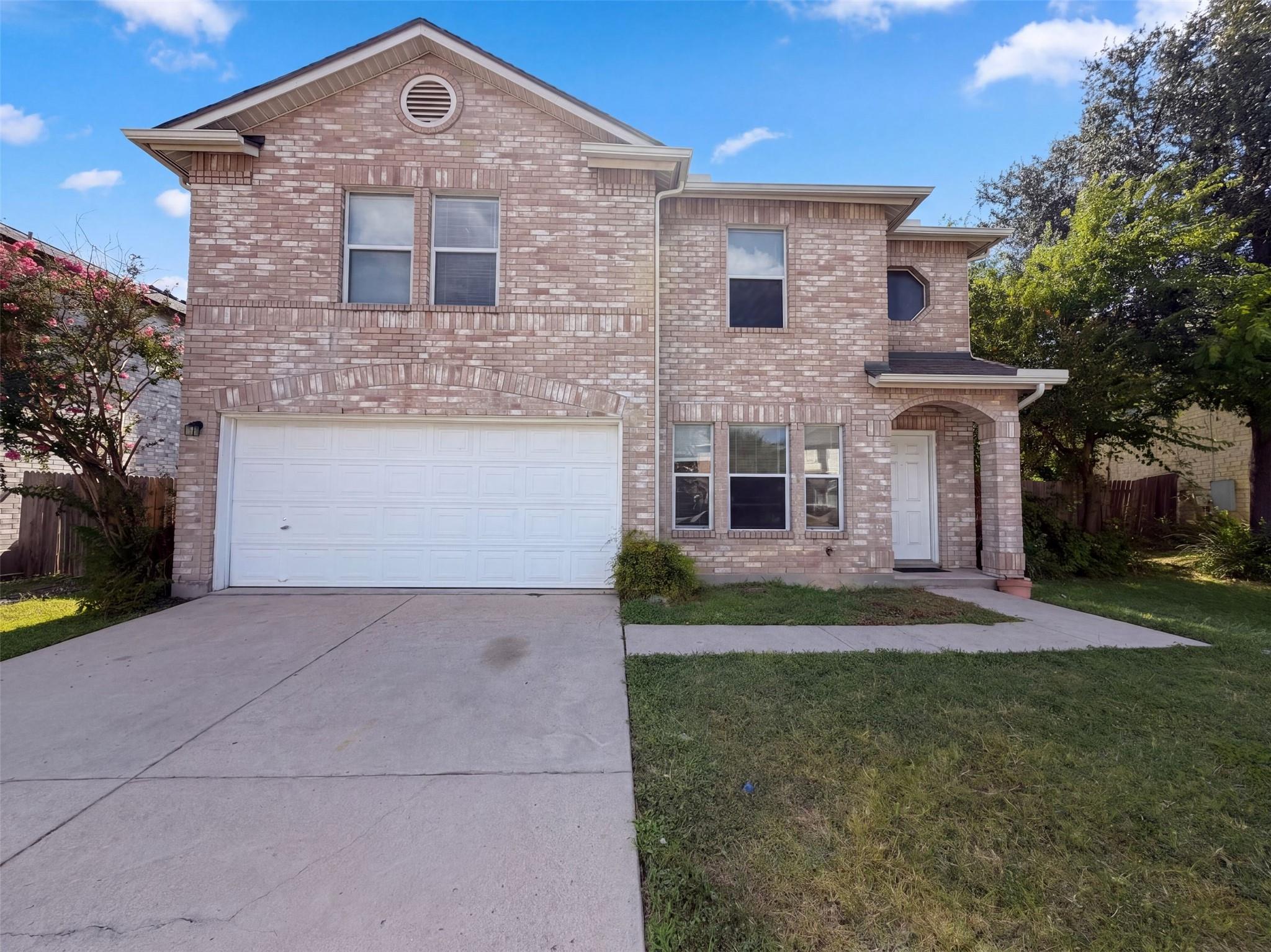 305  Edgewood Cv